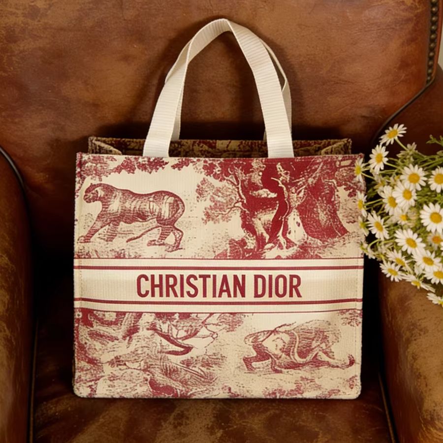 Women Bags Tote Dior - حقيبة كريستيان ديور حمراء بطبعة حيوانية،