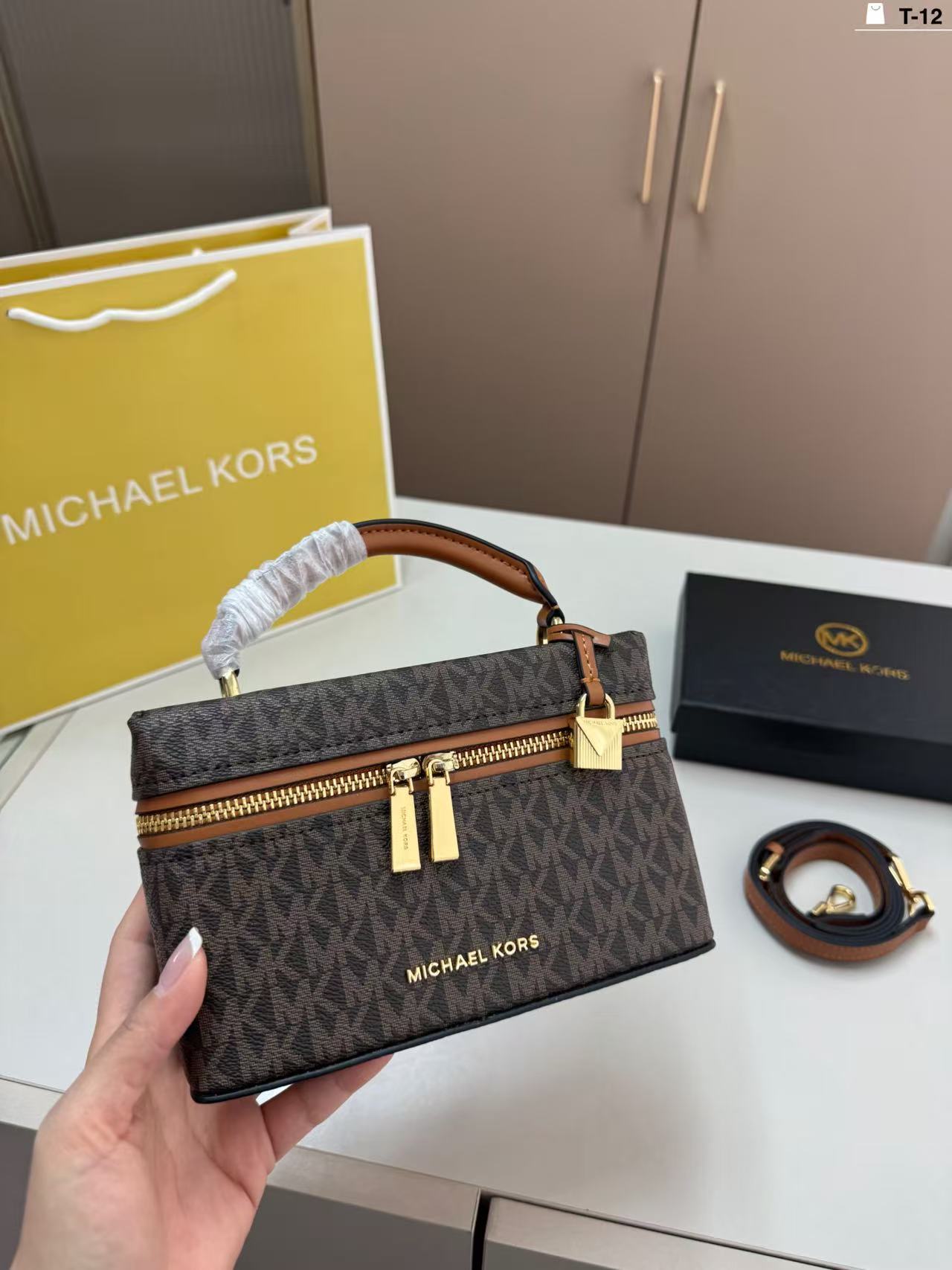حقيبة يد نسائية عالية الجودة م - مراجعة Women'S Tote Bags Michael Kors وسعره