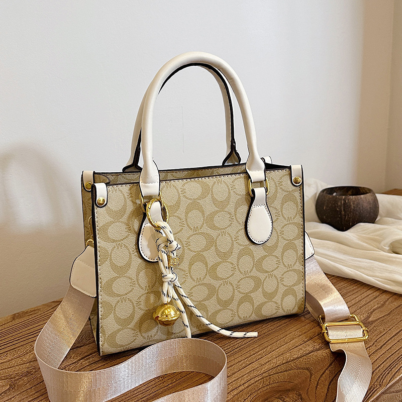حقيبة يد نسائية كلاسيكية بنقشة - مراجعة Women'S Vegan Bags وسعره