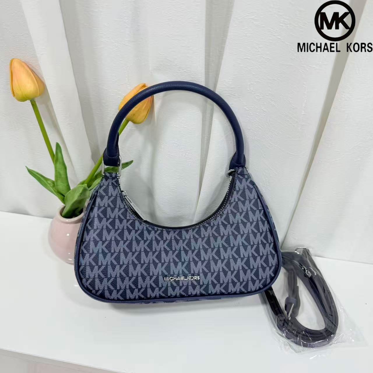تصميم جديد تمامًا من مايكل كور - مراجعة Women'S Tote Bags Michael Kors وسعره