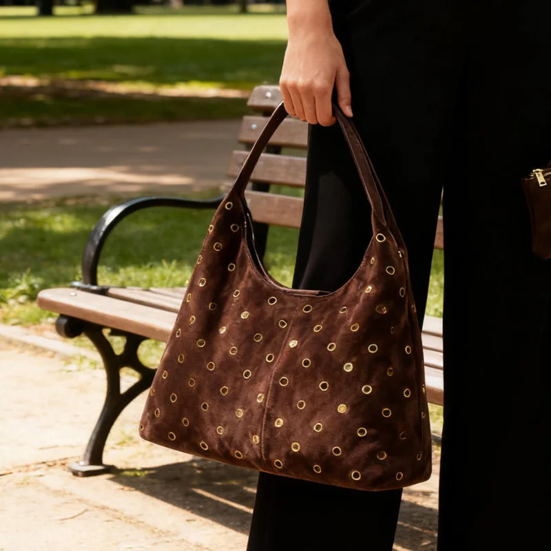 حقيبة يد مرصعة بالمعدن من جلد  - مراجعة Women'S Vegan Bags وسعره