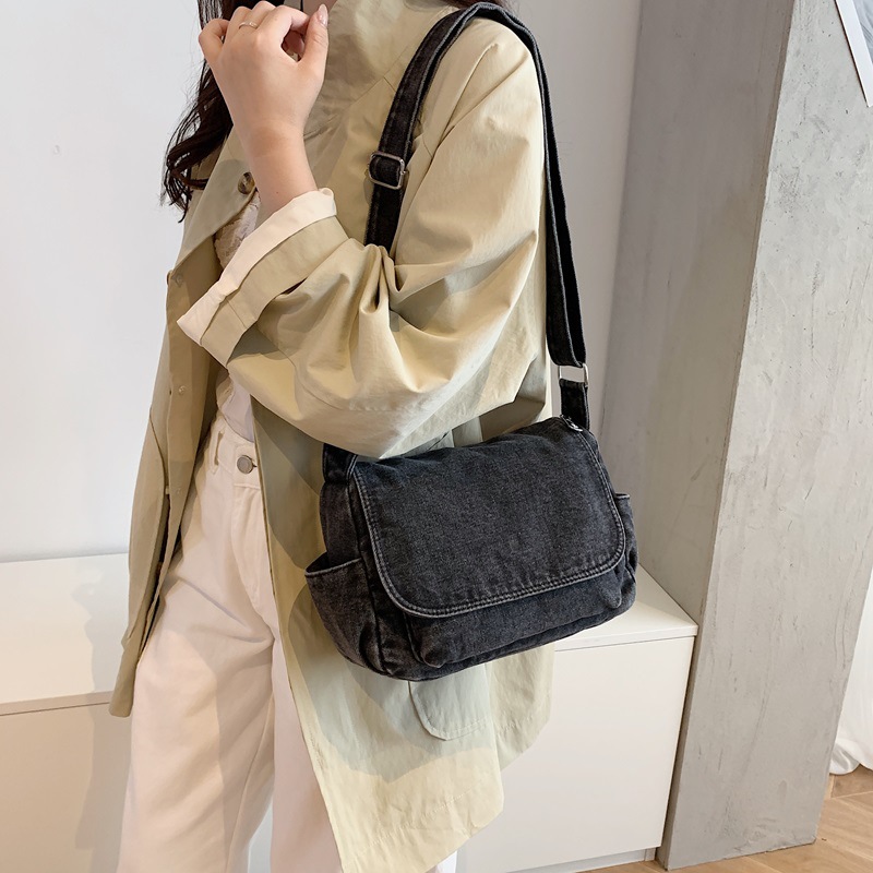 حقيبة ماسنجر نسائية من الدنيم  - مراجعة Women Bags Jeans وسعره