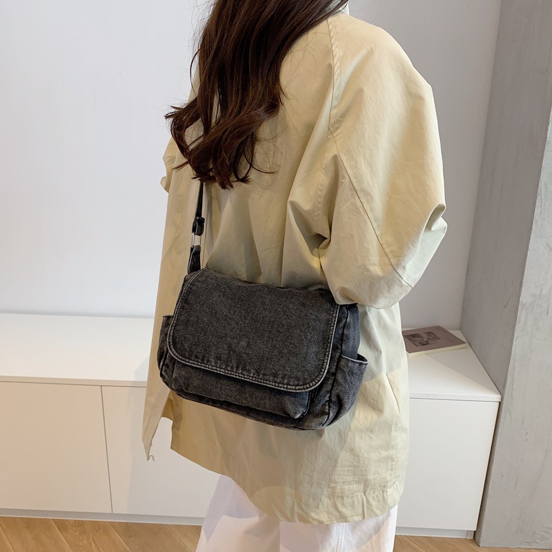حقيبة ماسنجر نسائية من الدنيم  - مراجعة Women Bags Jeans وسعره