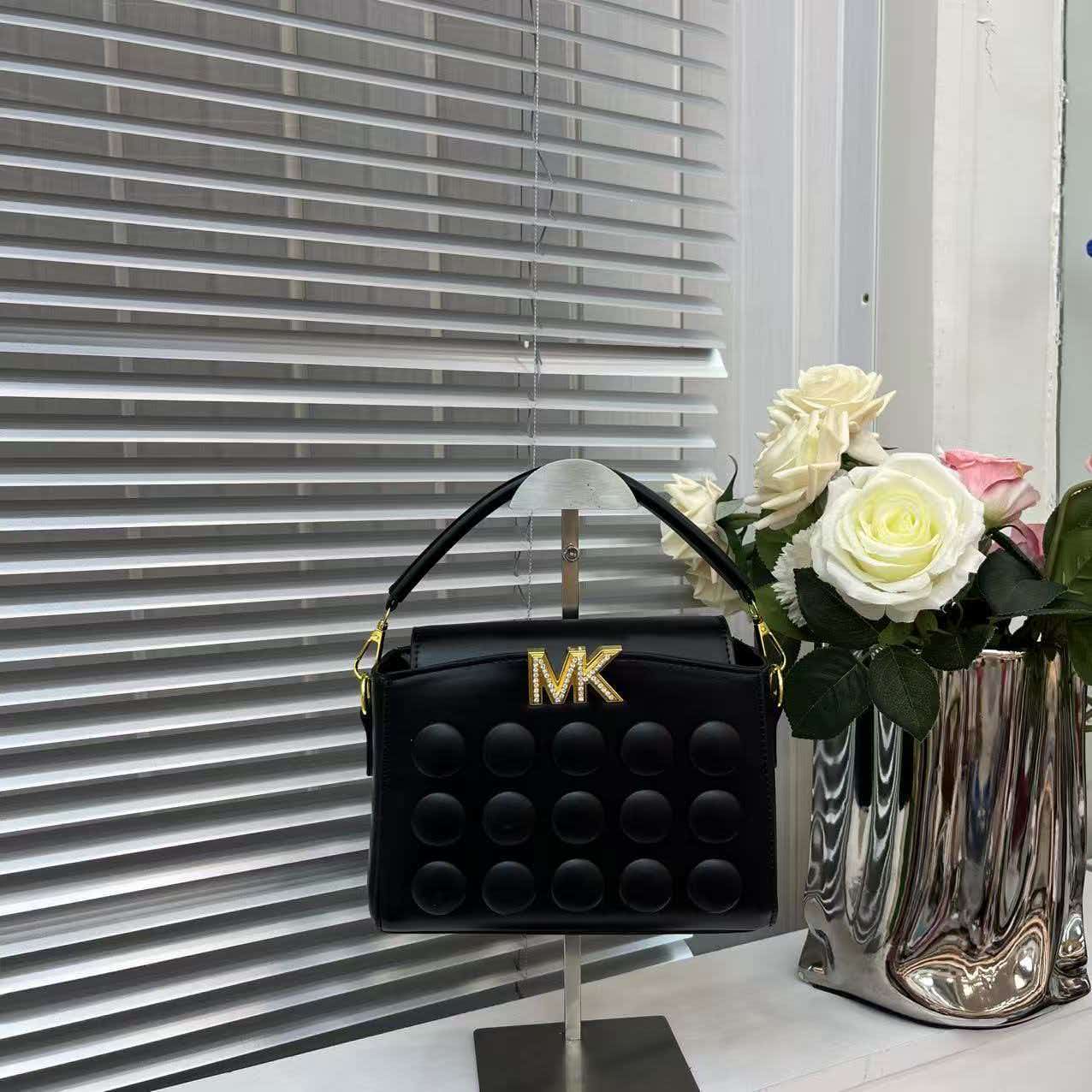 حقيبة يد نسائية فاخرة من مايكل - مراجعة Women'S Tote Bags Michael Kors وسعره