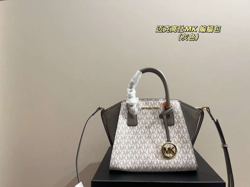 تصميم جديد تمامًا من مايكل كور - مراجعة Women'S Tote Bags Michael Kors وسعره