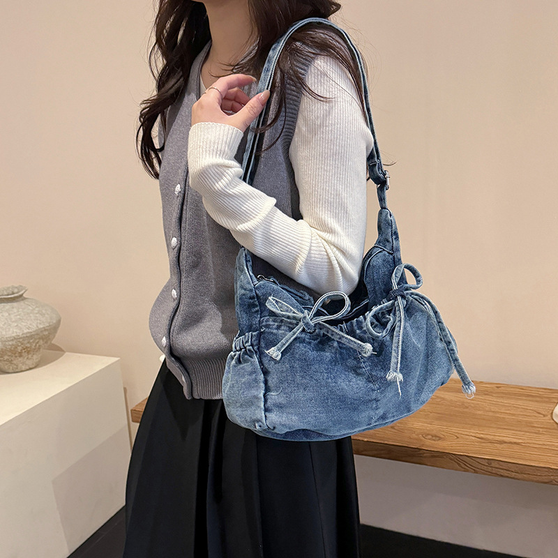 حقيبة كتف نسائية كبيرة من الدن - مراجعة Women Bags Jeans وسعره